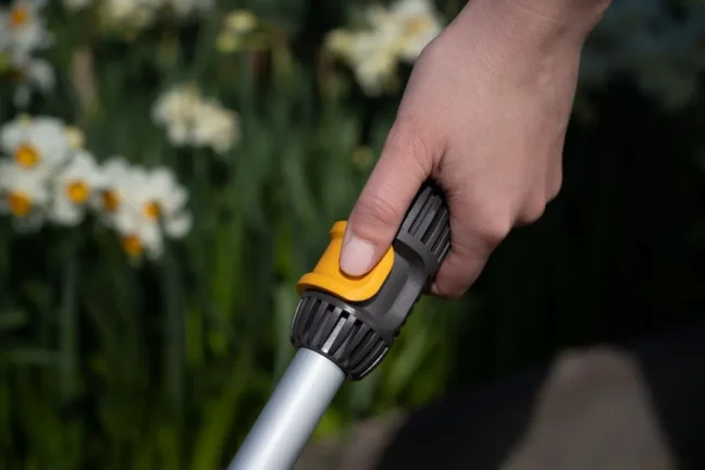 Akumulátorový vyžínač STIGA GT 100e Kit , set s aku a nabijačkou