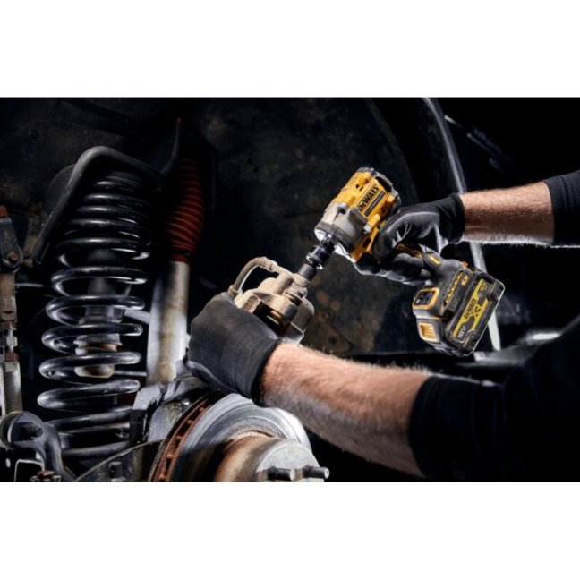 DeWALT DCF923N Aku rázový uťahovák 3/8" (406Nm/18V) bez akumulátora a nabijačky